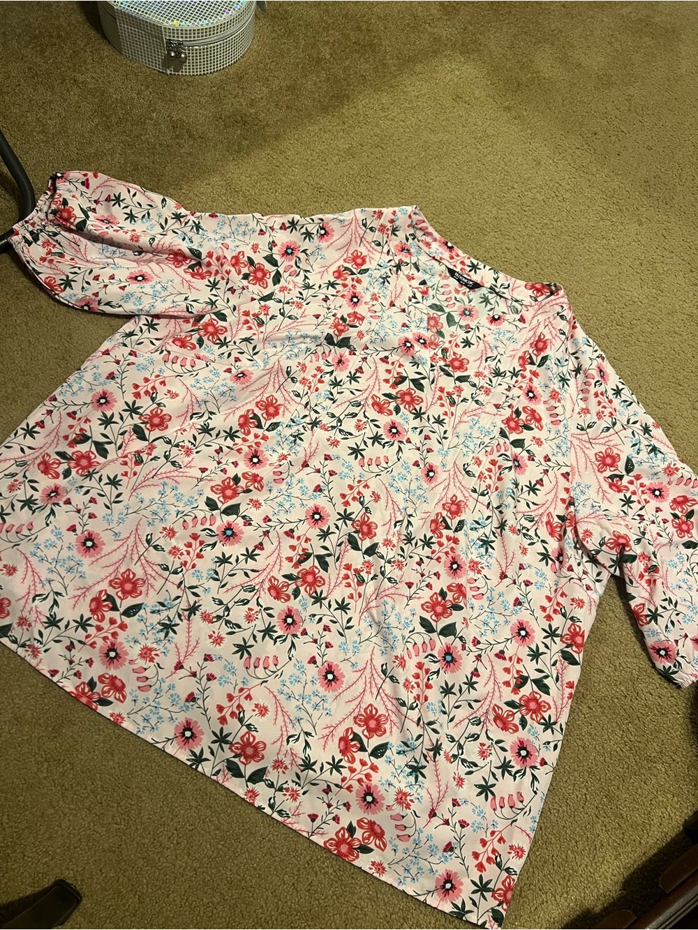 BloomChic Pink Floral Puff Sleeve Blouse